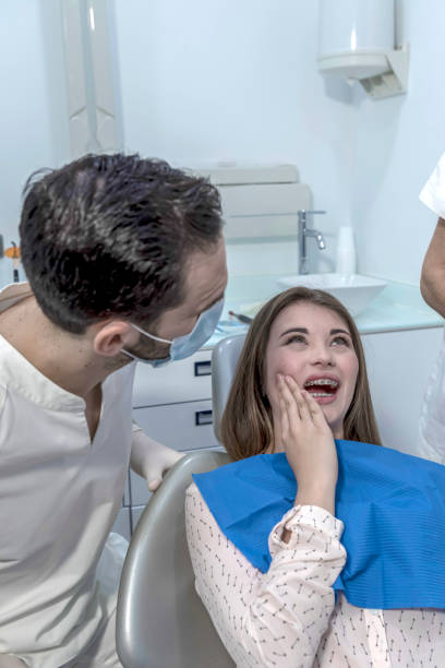 Best Walk-In Emergency Dental Services in Columbia, IL